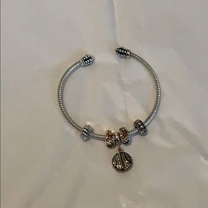 Charm bracelet
